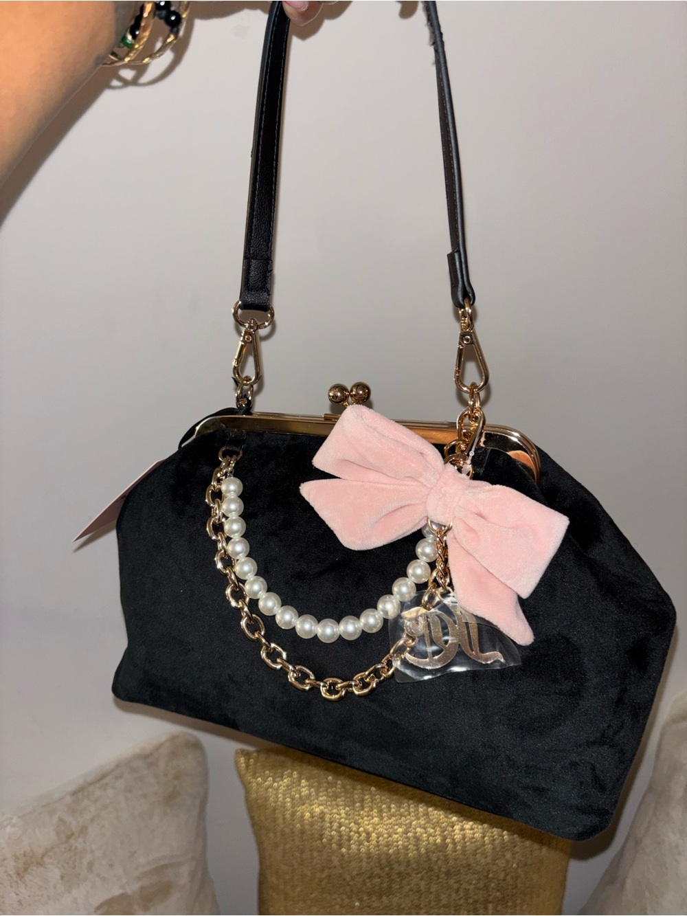 Juicy Couture Black Velvet Shoulder Bag with Pink Charm - Picture 3 of 7